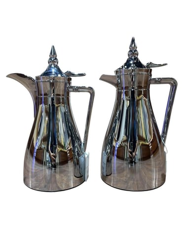 طقم ترامس - قهوة - شاي فضي سعة 1 لتر + 0.80 لتر