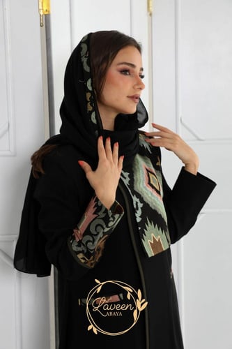 ‏عباية بليزر LA173