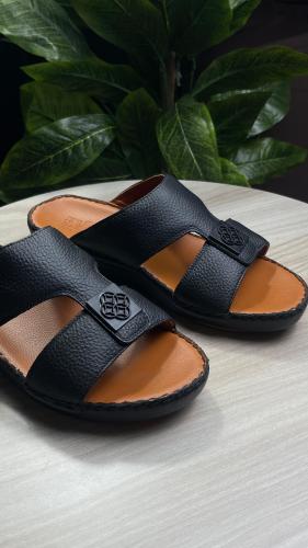 حذاء تميمي تايلاندي - أسود