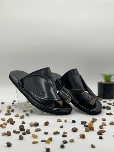 حذاء شرقي سادة B-16-00