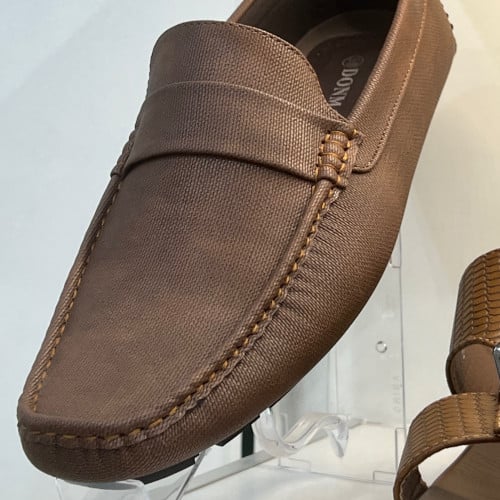 جزمة رجالي مقاسات كبيرة