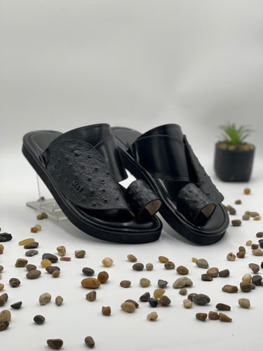 حذاء شرقي سادة B-03-00