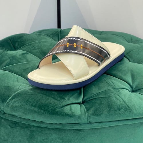 حذاء شرقي سادة 48