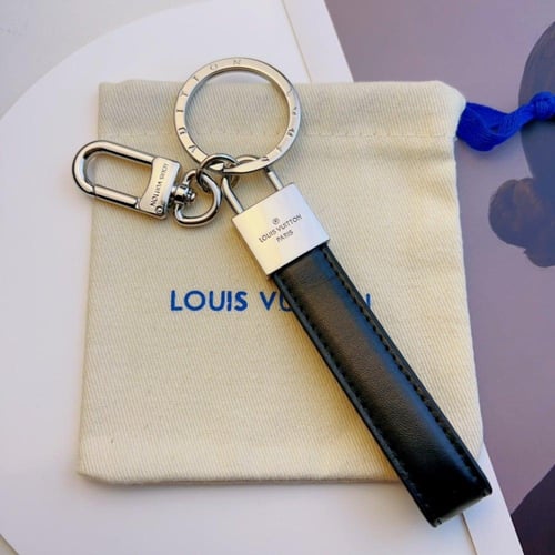 ميدالية لويس فيتون ليذر لوقو