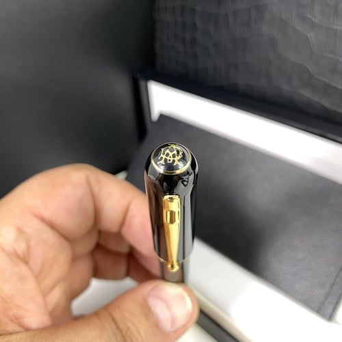 قلم دنهل سايد كار فرار