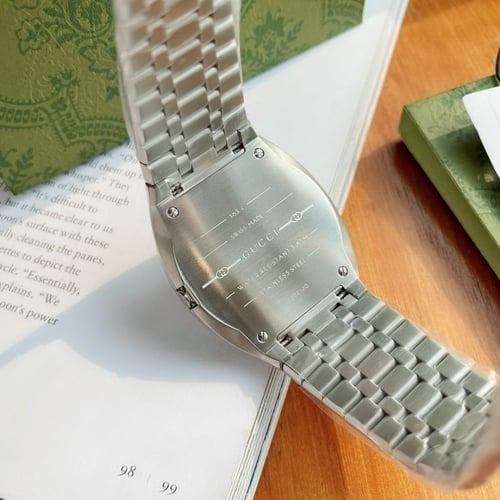 ساعة قوتشي الرجالية