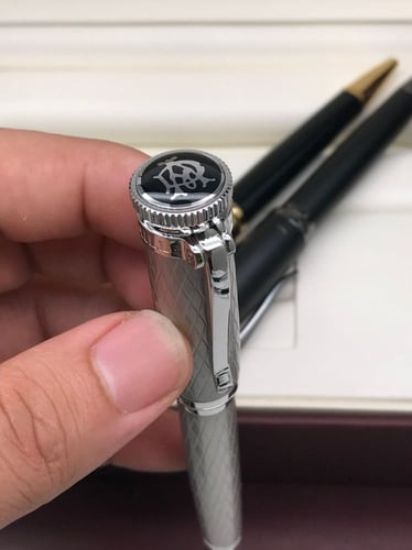 قلم دنهل سنتري مان