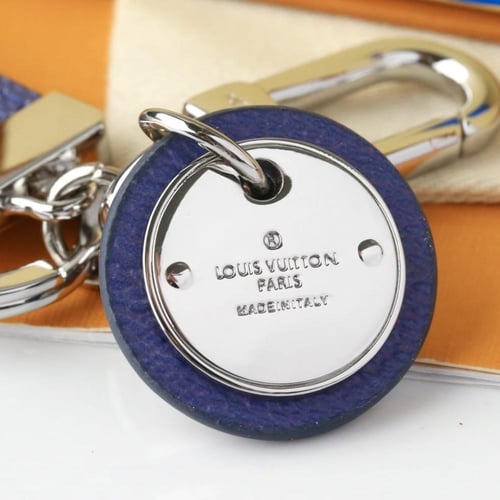 ميدالية لويس فيتون ليذر لوقو