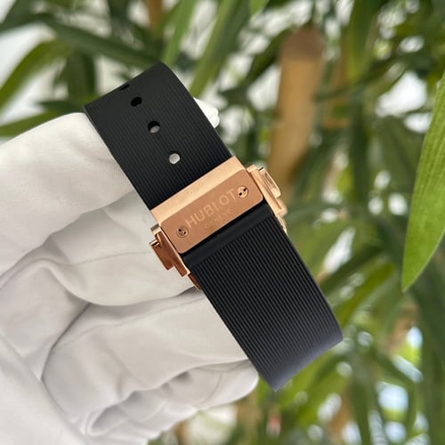 ساعة هوبلوت فيوجن كريستال