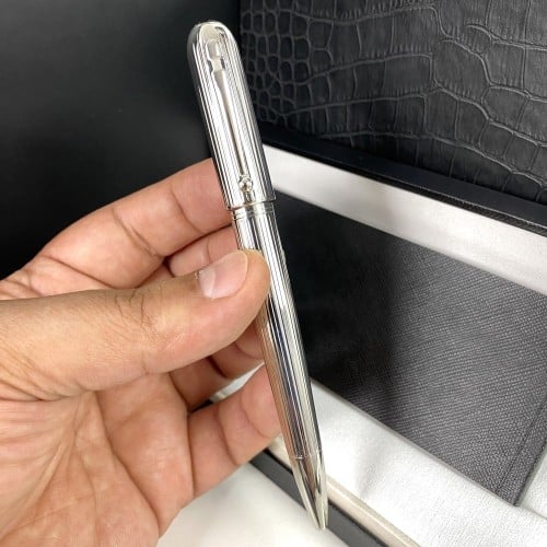 قلم دنهل سايد كار فرار