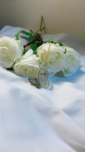 عقد الفراشة