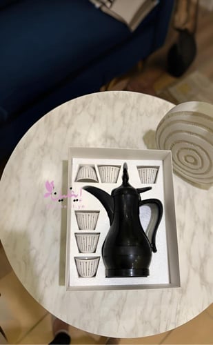 هدية طقم دلة قهوة مع فناجين