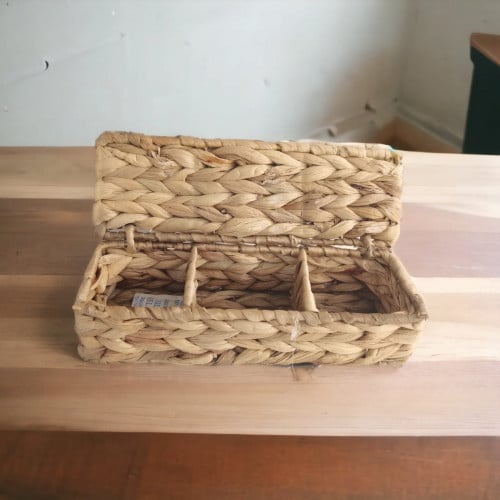 صينية صغيره مصنوعه من الخوص مقاس صغير