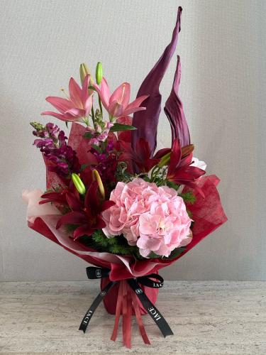 الباقة الوردية