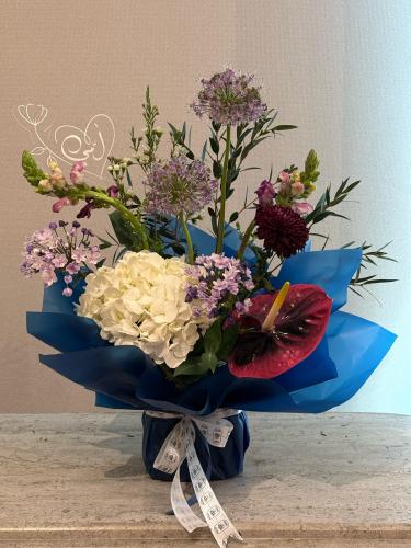 بوكية ازرق مع تغريسة أمي