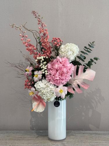 بينك مونستيرا