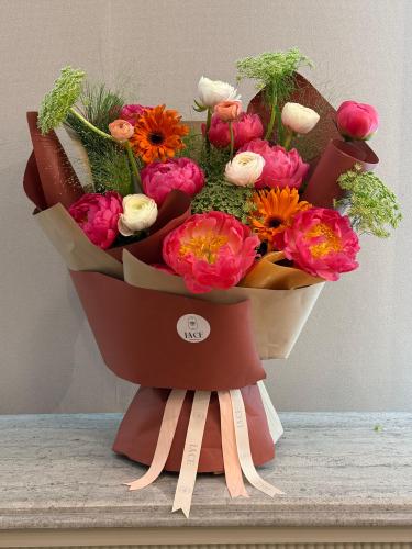 بوكيه البيونيا والرونكولوكس