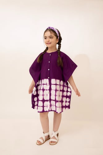 فستان صيفي مع ربطة شعر