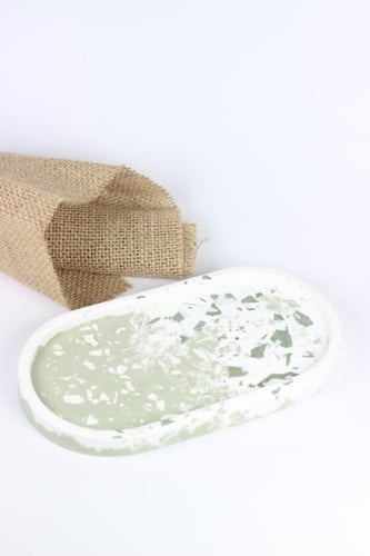 صينية التيرازو الابيض والاخضر العشبي