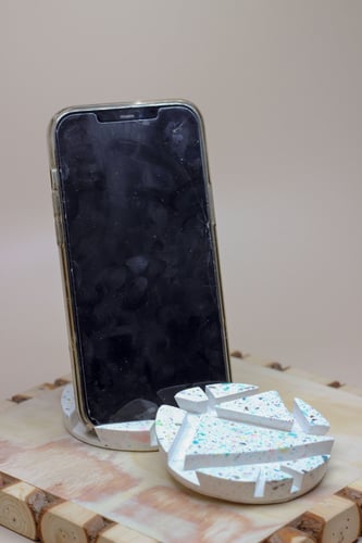 قاعدة جوال تيرازو