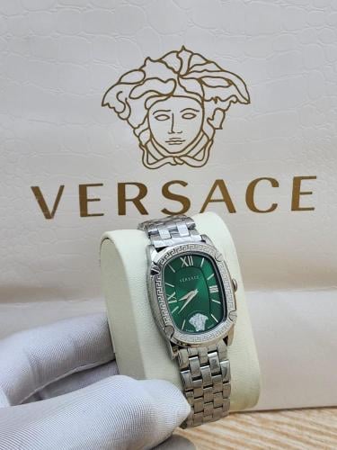 ساعة فيرزاتشي نسائية