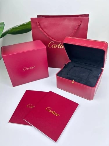 ساعات كارتير نسائي فضي