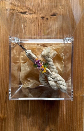 توزيعات مكرميه مطرزه