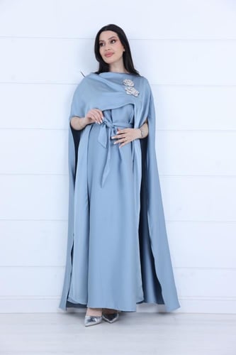 فستان نسائي بطبقات واسعة وتفاصيل وردية ناعمة - لمس...