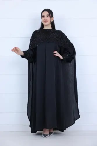 فستان جورسيه محزز مزين بترتر فاخر على الصدر والاكم...