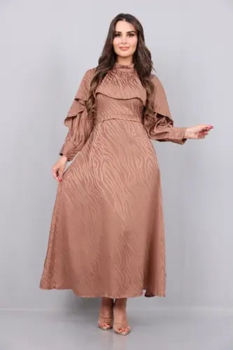 فستان ميدي راقي بطبعة أنيقة وتصميم الكاب
