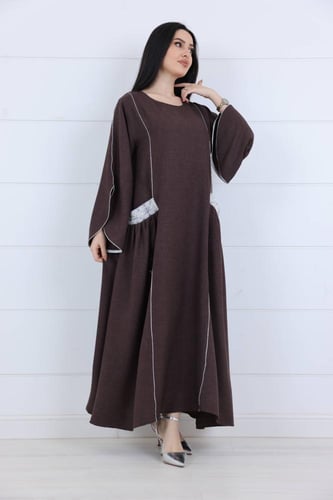 فستان كريب بجيوب مطرز - بني