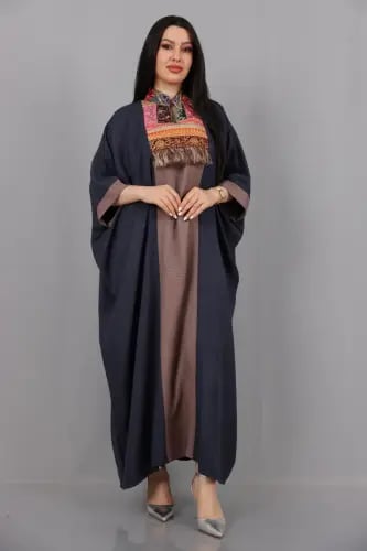 جلابية كريب بكلفة تراثية على الصدر - بيج