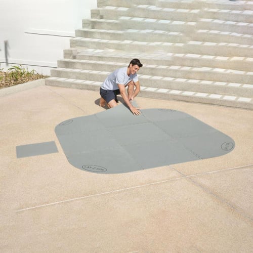 فرشة أرضية حماية للجاكوزي