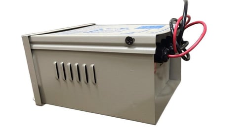 محول كهرباء إلى 12V