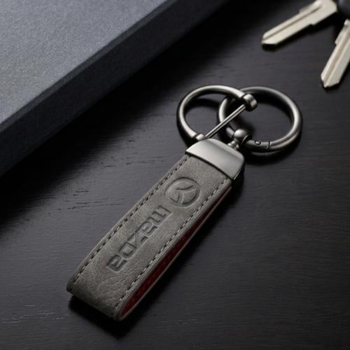 تعليقة جلد ميدالية بشعار مازدا