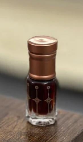 دهن عود كمبودي معتق