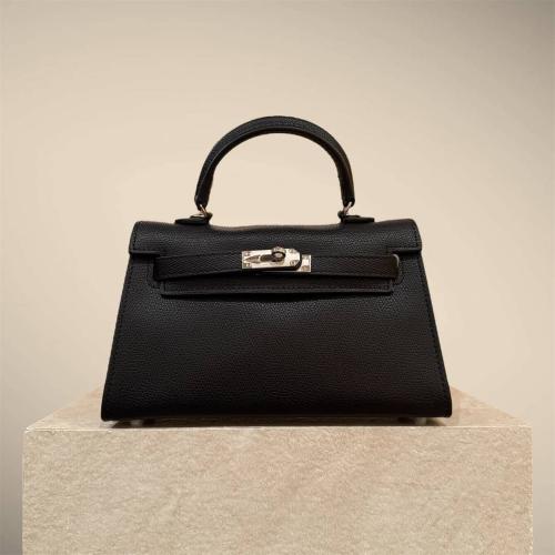 شنطه نسائية كيلي اسود