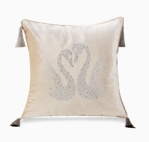 غطاء خدادية كريستال سوان