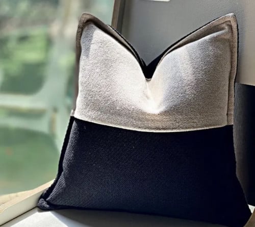 غطاء خدادية أسود وأبيض