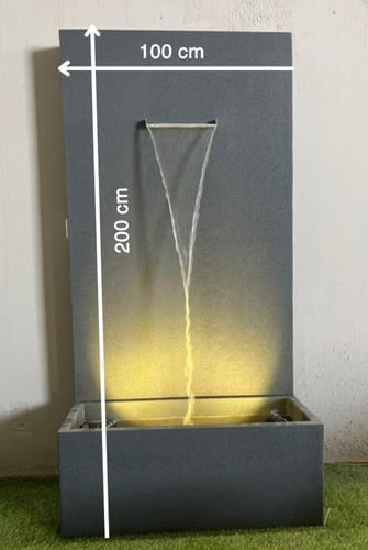 شلال جداري صغير