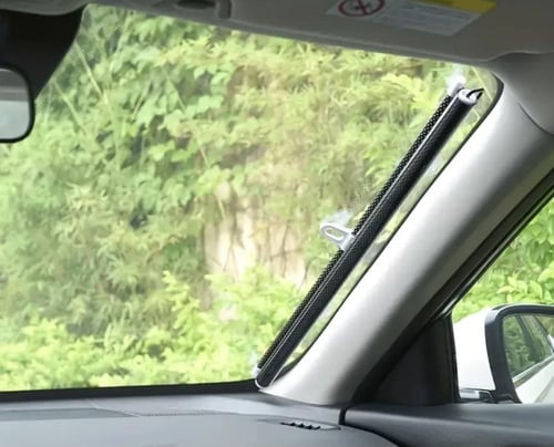 مظلة الزجاج الامامي مخرم