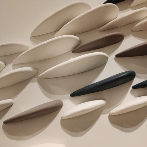 صخور منحنيه 250 حبه