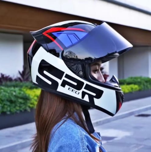 خوذة دراجة نارية