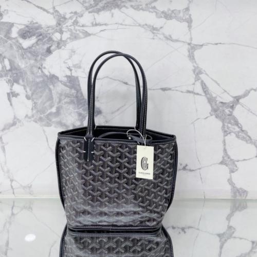 Goyard1