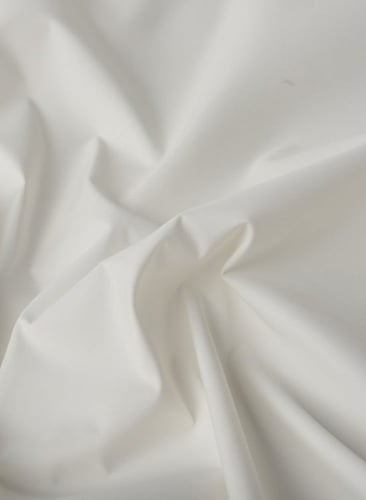 قماش أميرال واقف