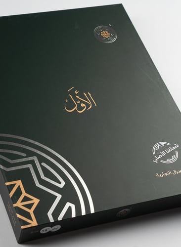 شماغ انجليزي الاول اميرال ابيض