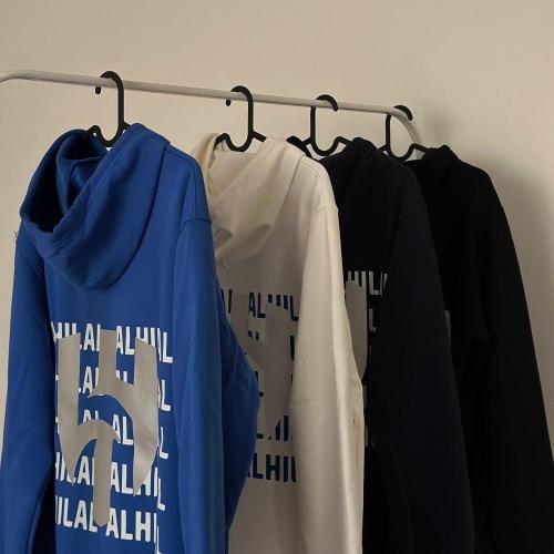بلوفر الهلال المضي