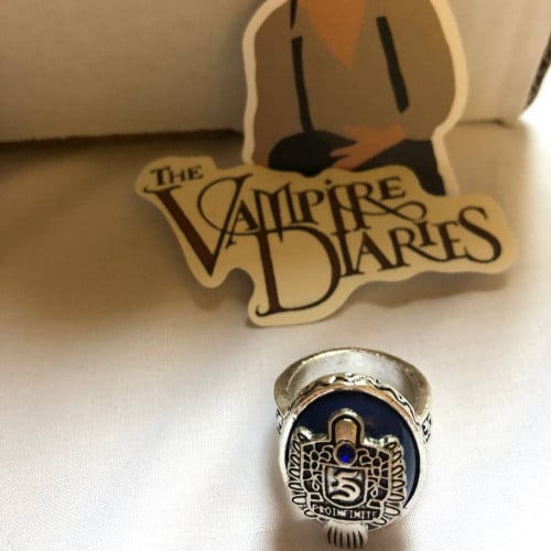 خاتم ستيفان سالفتور