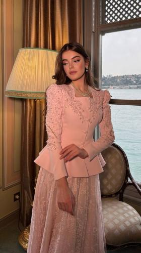 فستان مع جاكيت رسمي