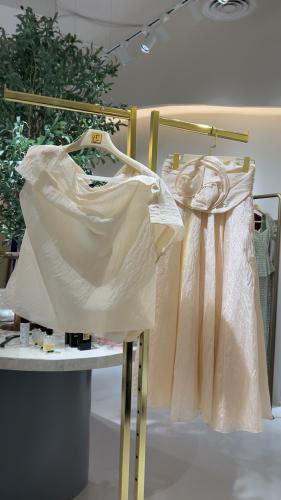 طقم تيور أوف وايت